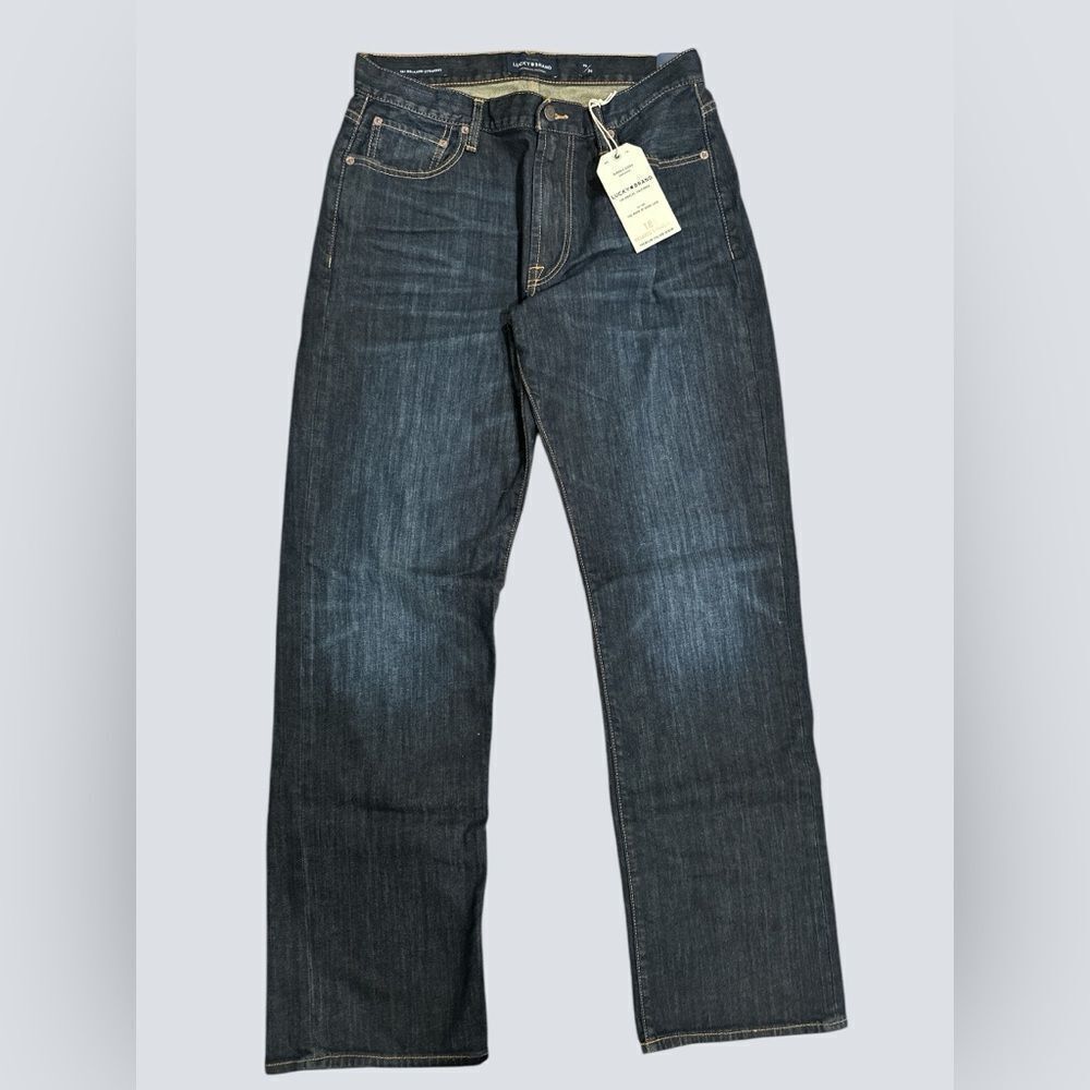 🏷️NWT Lucky Brand Relaxed Straight Leg Jean